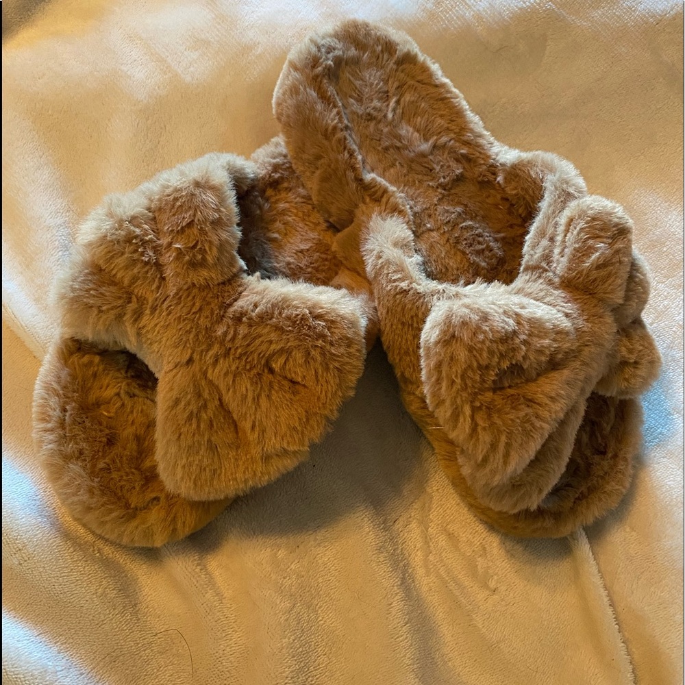 Comfy Bow Slippers
